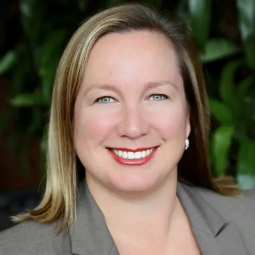 Meghan Warrick (square)