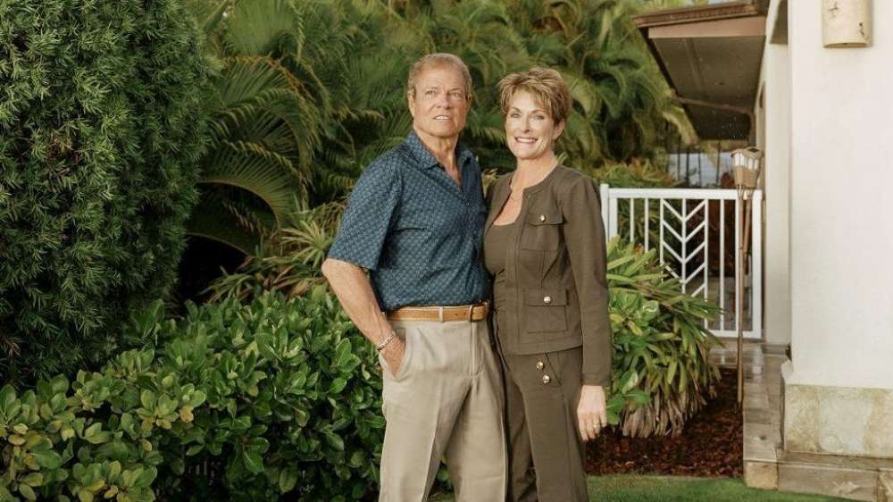 Jim and Lisa Stack 16:9